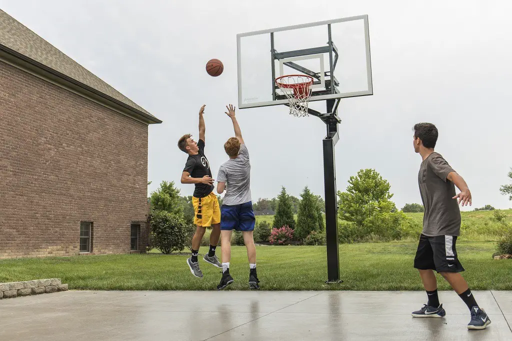 when is the best time to buy a basketball hoop
